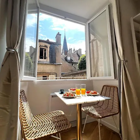 Apartment La Comtesse - Our Lady Church View - Heart Of - With Ac