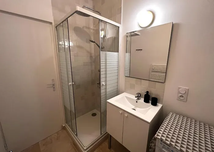 La Comtesse - Our Lady Church View - Heart Of - With Ac * Dijon