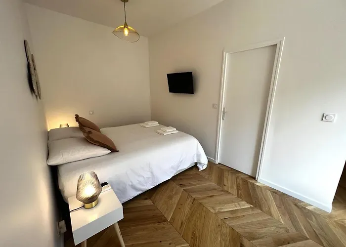 Apartmán La Comtesse - Our Lady Church View - Heart Of - With Ac *