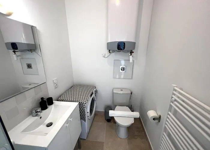 La Comtesse - Our Lady Church View - Heart Of - With Ac *